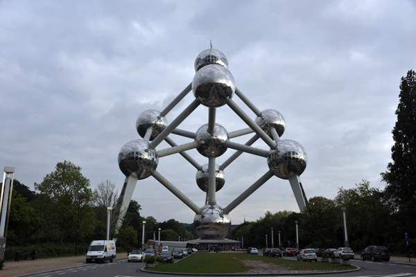 The Atomium was renovated 2004-2006
