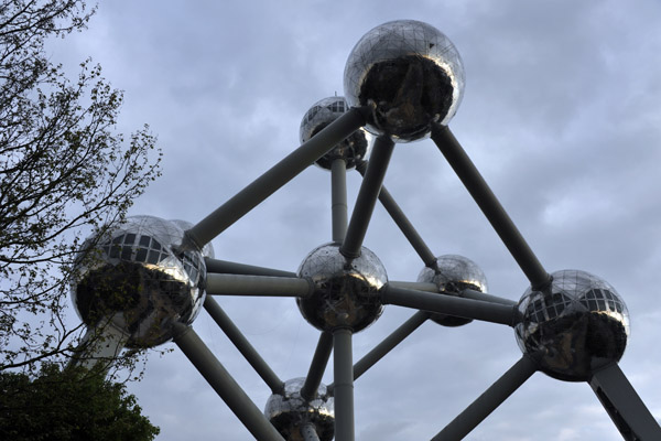 6 of the 9 spheres of the Atomium are open to visitors