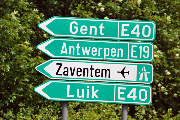 Flemish roadsigns - E40 outside Brussels