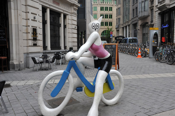 Sculpture of a cat on a bike in front of Scott's Bar, Brussels