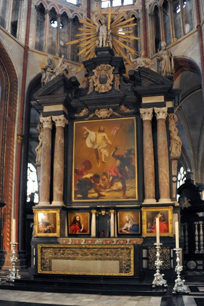 Main altar, Sint-Salvatorskathedraal 