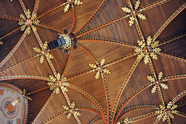 Double vaulted timber ceiling, Gothic Hall, Stadhuis van Brugge