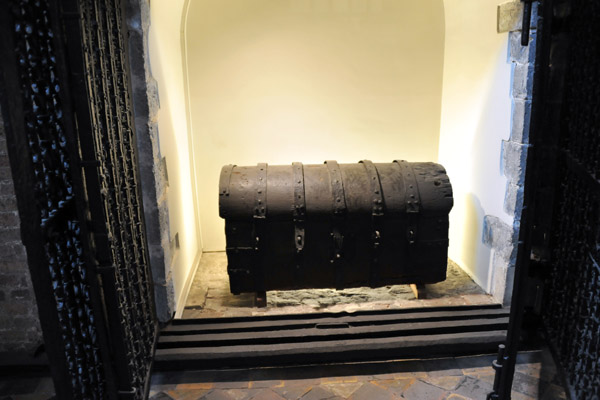 Secure chest on display in the Belfort, Brugge