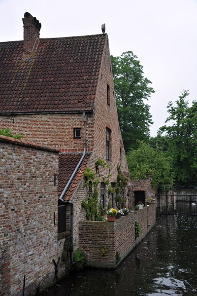First house inside the south gate of the Begijnhof