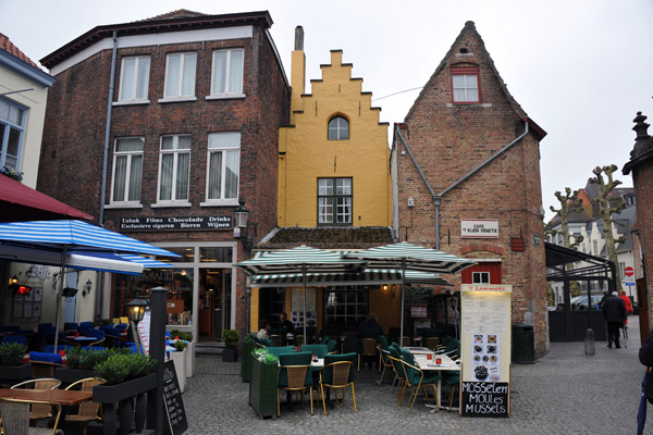 Huidenvettersplein, Brugge