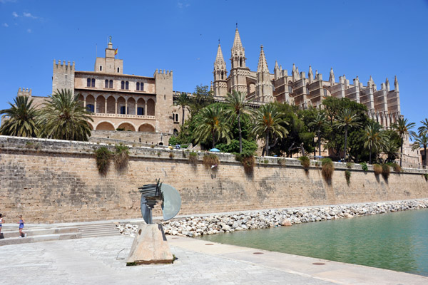 Royal Palace and Cathedral, Parc de la Mer, Palma de Mallorca