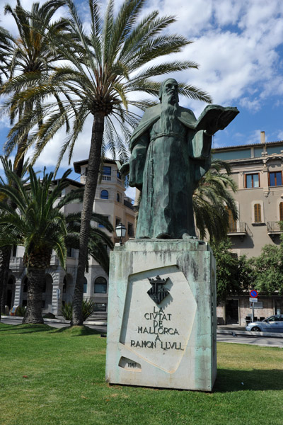 Monumento a Ramon Llull, Passeig de Sagrera
