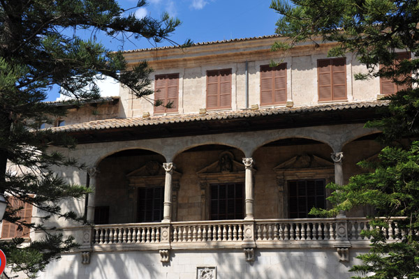 Palacio ca'n March, Passeig de Sagrera