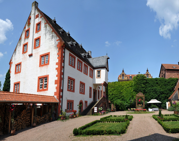 Panoramic view of Klingenberg's Stadtschloß