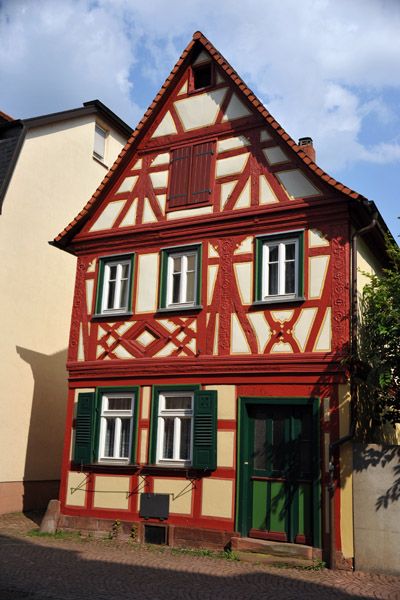 Rotes Fachwerkhaus, Miltenberger Hauptstraße
