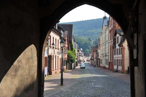 Archway through the Würzburger Tor