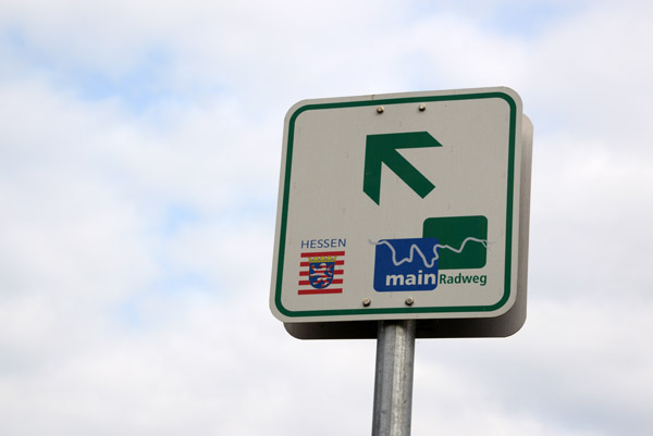 Main Radweg direction sign, Hessen