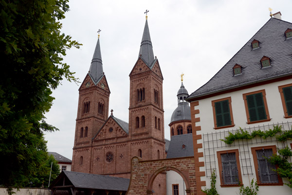 St. Marcellinus und Petrus, Seligenstadt