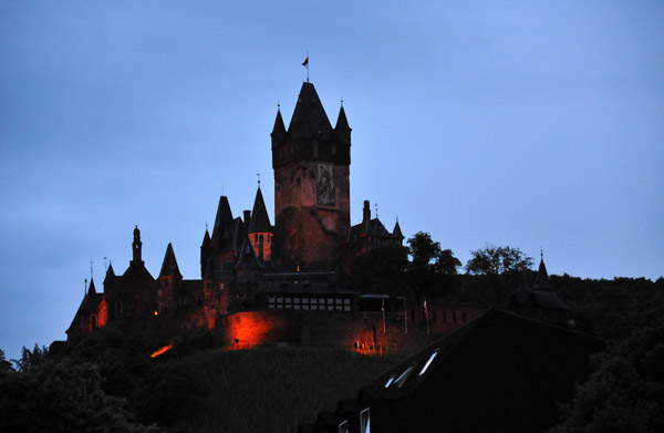 Evening silhouette of the Reichsburg Cochem