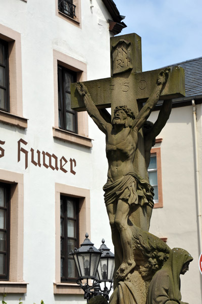 Double-sided Crucifix, Gastaus Huwer