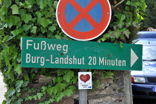 Foot Path to Burg Landshut - 20 minutes