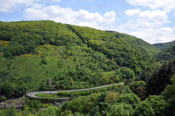 Hairpin turn on the connector between Bernkastel-Kues and Bundesstraße 50