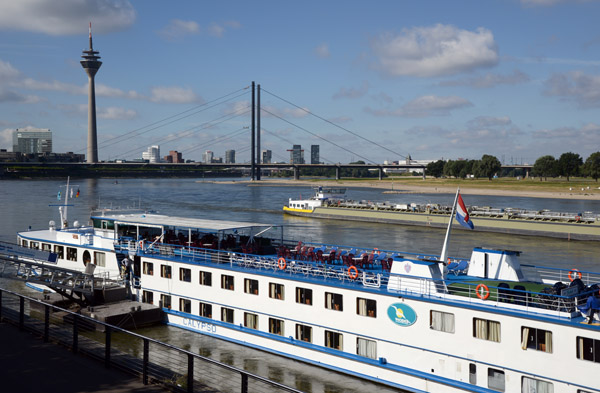 River Cruise Ship Calypso, Dsseldorfer Kasematten