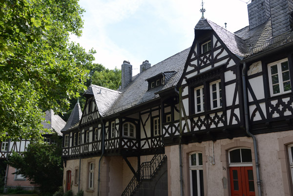 Wirtschaftshof, Schloss Eller