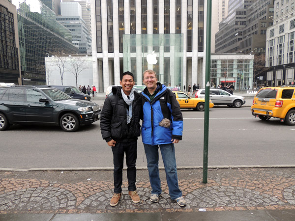 Me and Dennis in front of the Apple Store, 5th Avenue