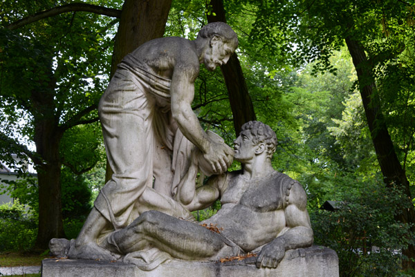Samariterbrunnen, World War I memorial, 1920