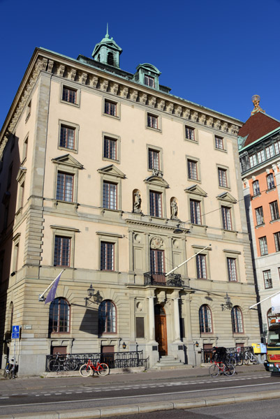 Brandstodsbolagets hus, Skeppsbron