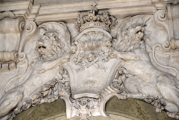 Lions with the Three Crowns of Sweden, South Entrance of the Royal Palace