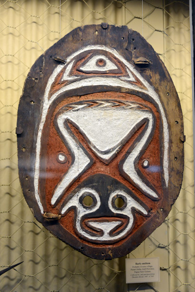 Bark emblem, Purari Delta, Gulf Province, PNG