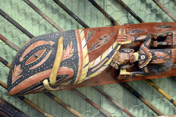 Wood carving of a whale, New Ireland, PNG