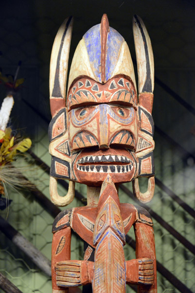 Painted figure, New Ireland, PNG