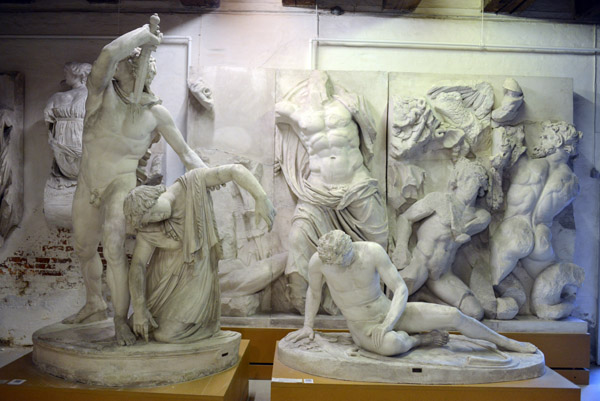 Dying Gaul and Gaul Kills His Wife and Himself
