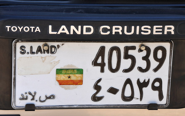 With all the trouble to get Somaliland recognized, why S.LAND on the new license plates?