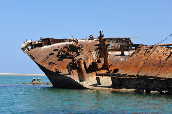 There's a 5th wreck, a mostly submerged barge