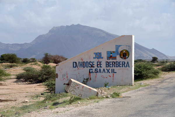 D/Hoose ee Berbera G. Saaxil - road sign leaving Berbera