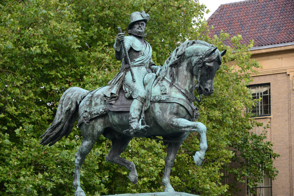 Equestrian statue of Prince William of Orange (1533-1584), Den Haag