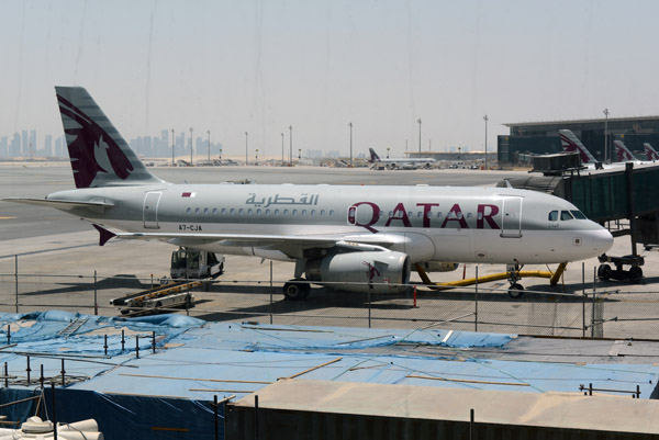 Qatar Airways A319, OTHH