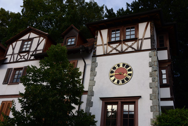 Impressive clock at Eichenstrae 46, Kronberg im Taunus