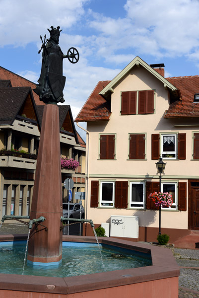 St.-Ursula-Brunnen, Marktplatz, Oberursel