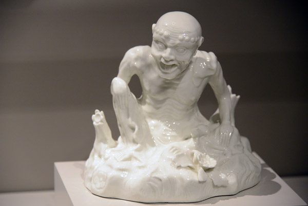 Seated Figure or Immortal, Saint-Cloud Porcelain Manufactory, 1725/30