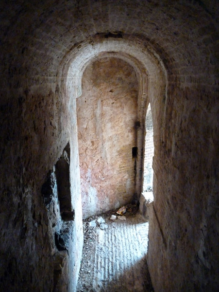 Passage inside Fort Beekenburg 