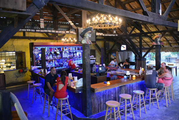 The bar of Pirate Bay, Piscadera