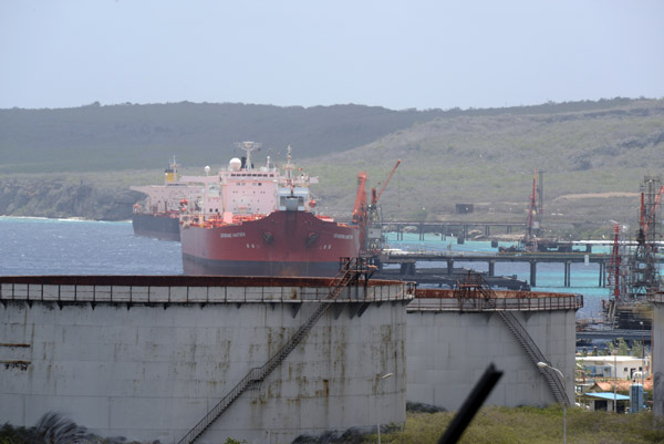 Curaçao Oil Terminal, Bullenbaai