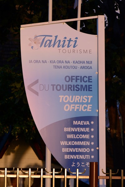 TahitiOct13 3887.jpg