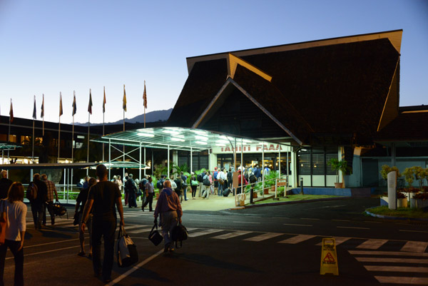  Fa'a'ā International Airport arrivals, Tahiti - French Polynesia