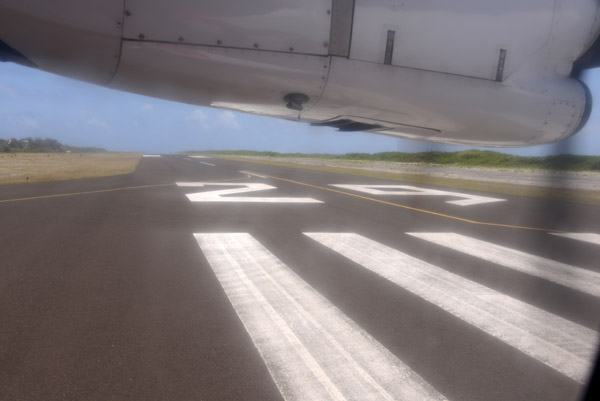 180 degree turn at the opposite end of the runway