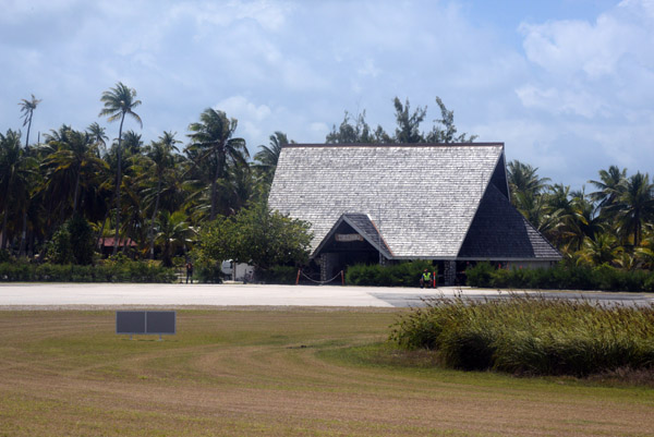 Passenger terminal at Tikehau (TIH/NTGC)