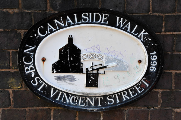 Canalside Walk, St. Vincent Street