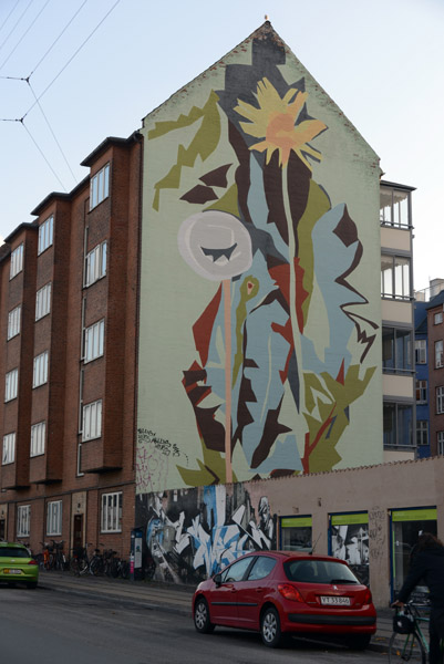 Abstract wall mural with flower, 30 Skelbkgade (2013)