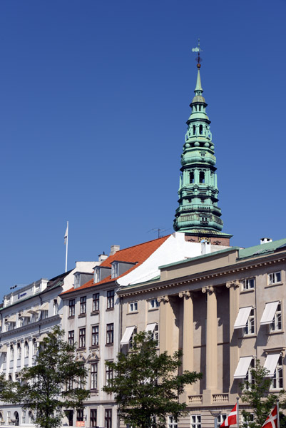 Ved Stranden with tower of the Nikolaikirke