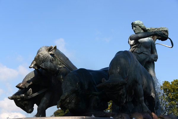 Norse goddess Gefion creating the island of Zealand